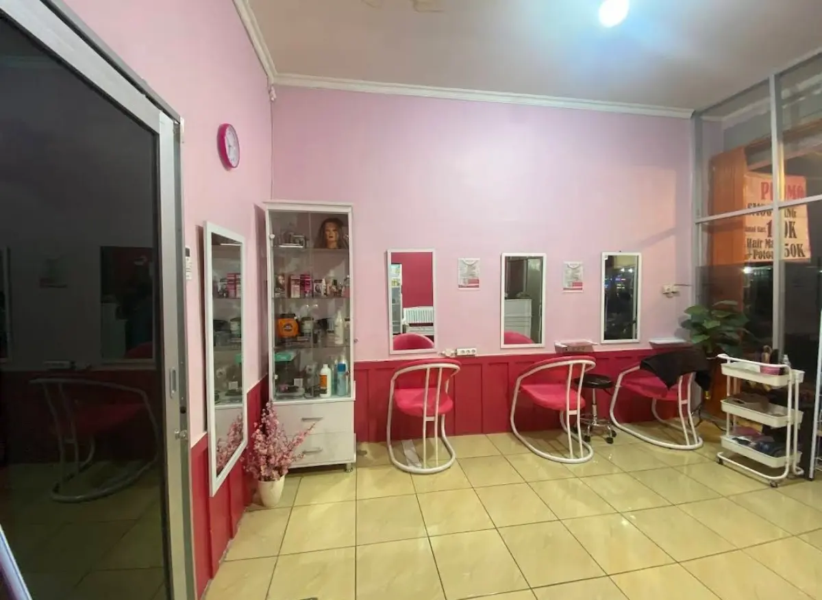 Mochin's Salon: Rahasia Kecantikan yang Terinspirasi dari Kesehatan Cilacap
